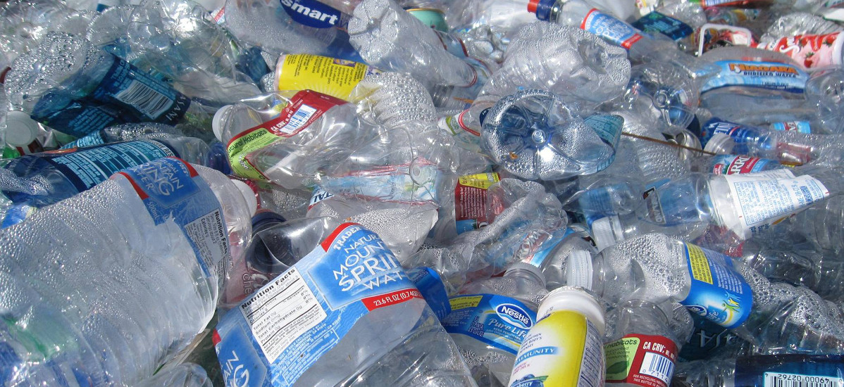 afbeelding van plastic afval
