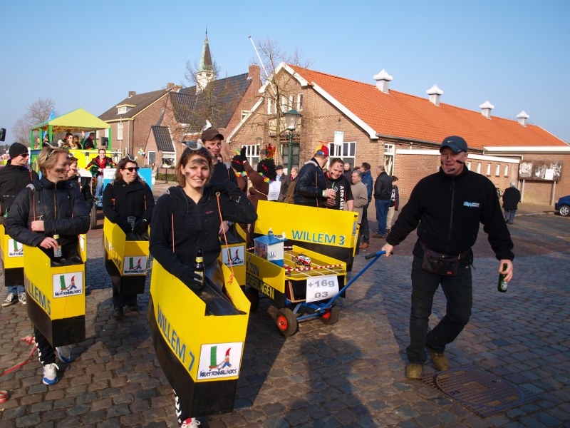 Carnavalsoptocht pannerden 2015