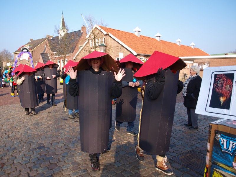 Carnavalsoptocht pannerden 2015