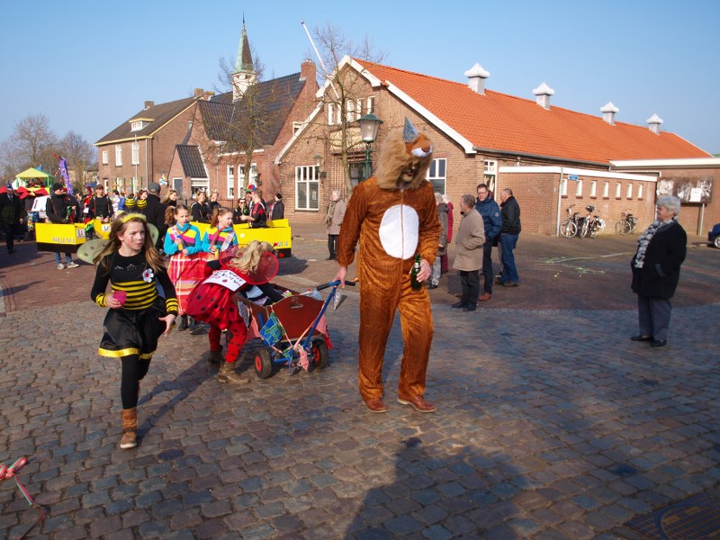 Carnavalsoptocht pannerden 2015