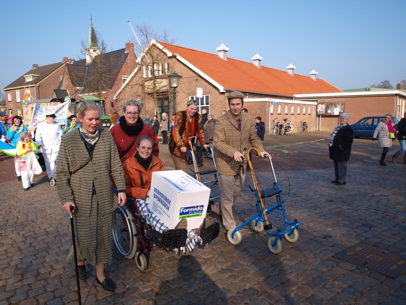 Carnavalsoptocht pannerden 2015