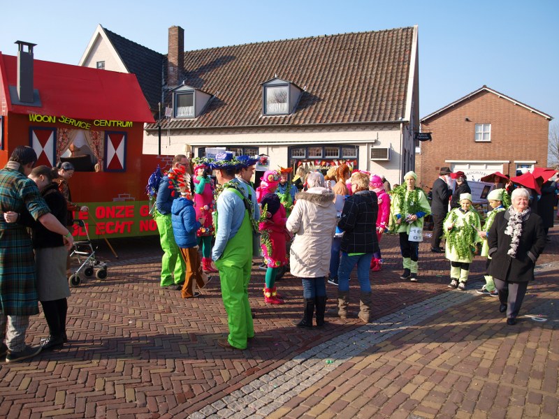 Carnavalsoptocht pannerden 2015