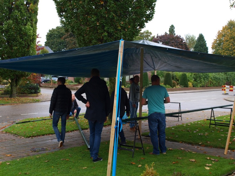 bogenbouw activiteiten in Pannerden voor de kermis