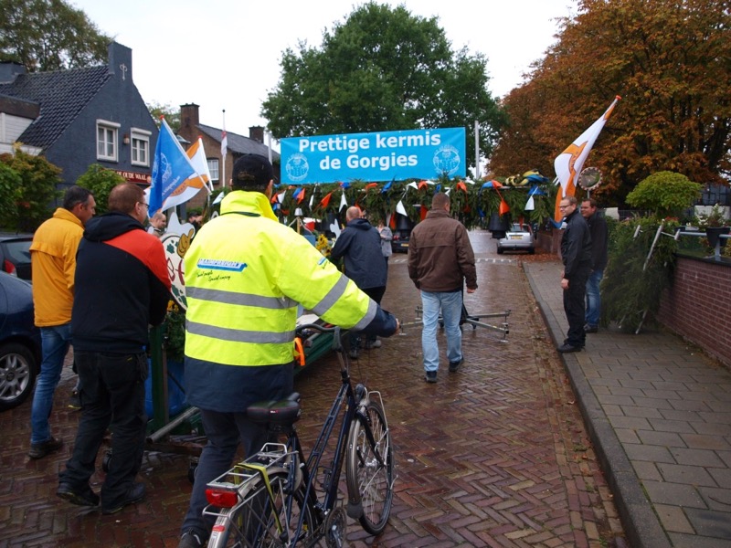 bogenbouw activiteiten in Pannerden voor de kermis