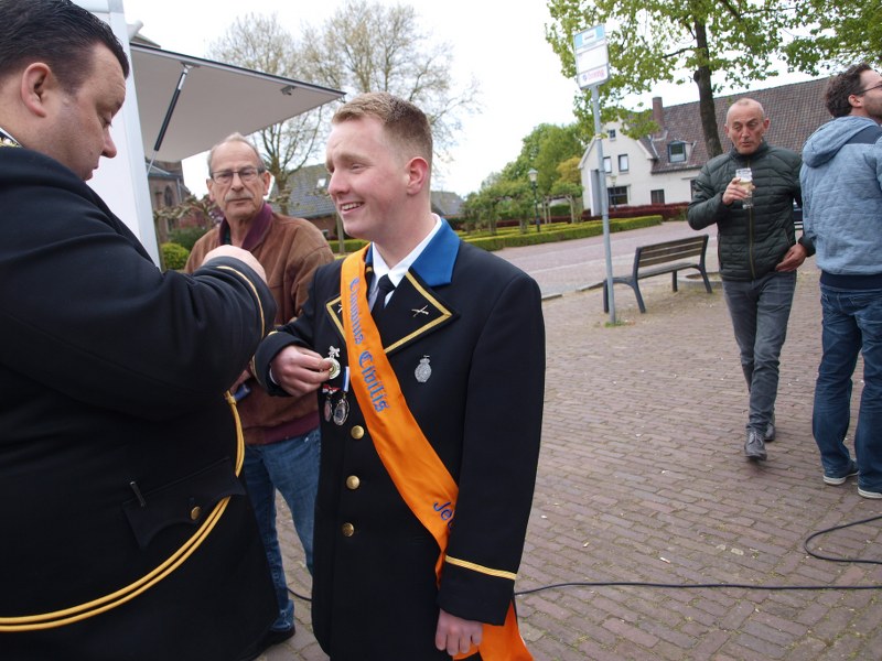 Koning v.d Dam 032 800x600