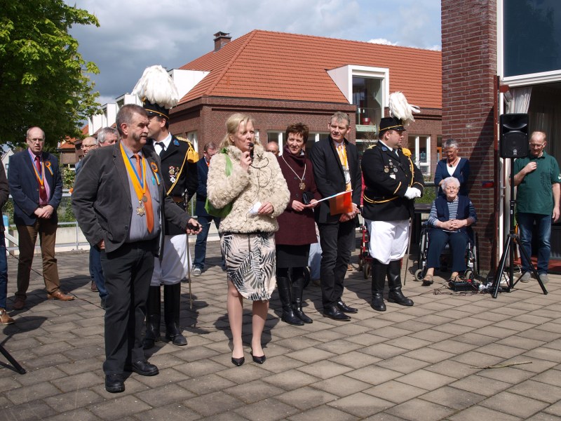 Koningsdag 27 ap 051 800x600