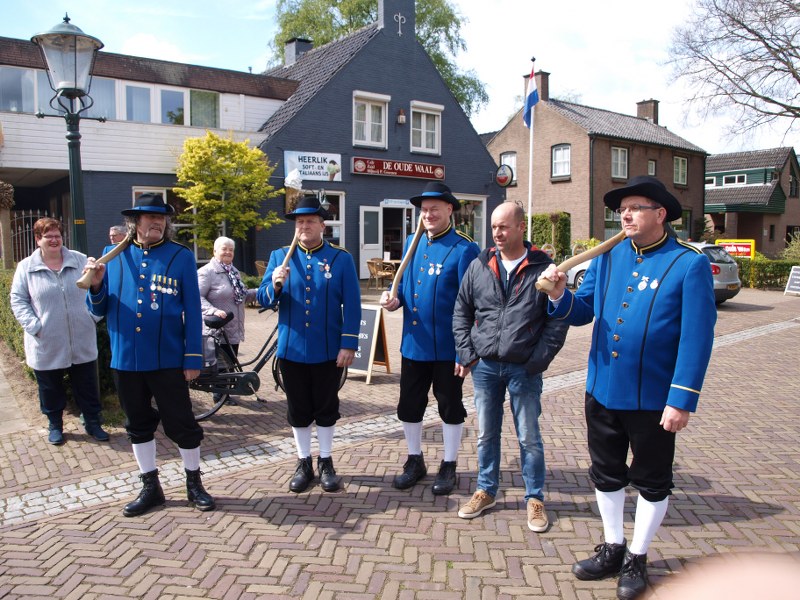 Koningsdag 27 ap 070 800x600