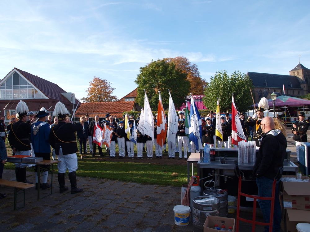 foto kermis maandag pannerden over koningschieten