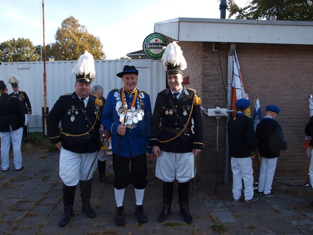 foto kermis maandag pannerden over koningschieten