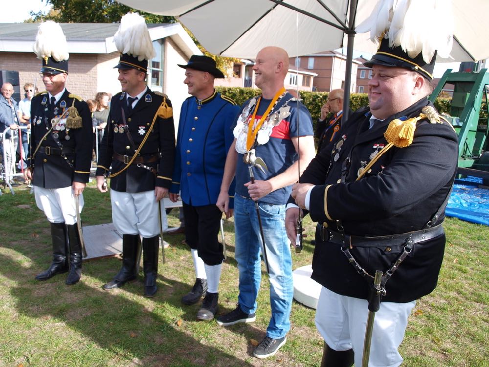 foto kermis maandag pannerden over koningschieten