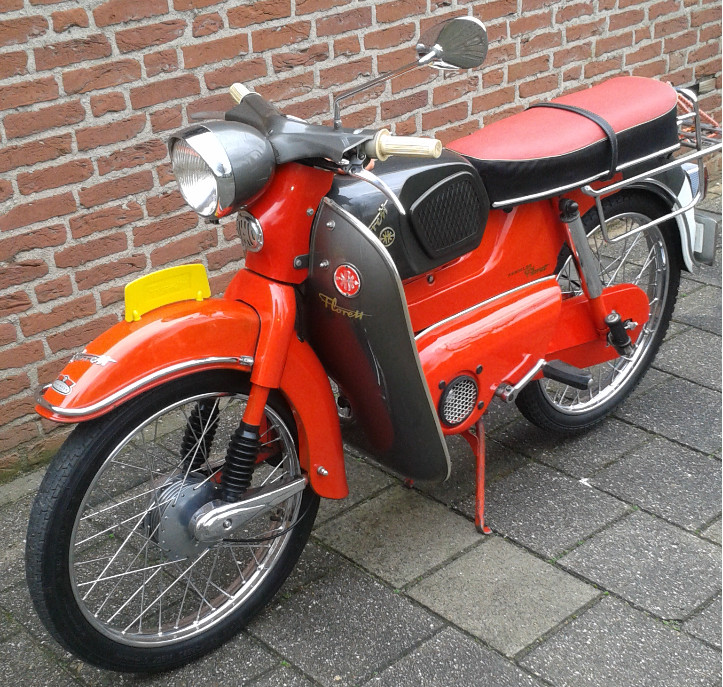 een rode kreidler uit 1966